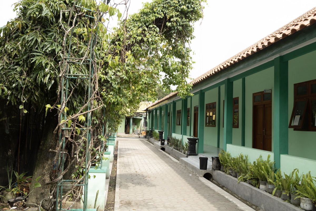 C. Laboratorium Komputer & TIK